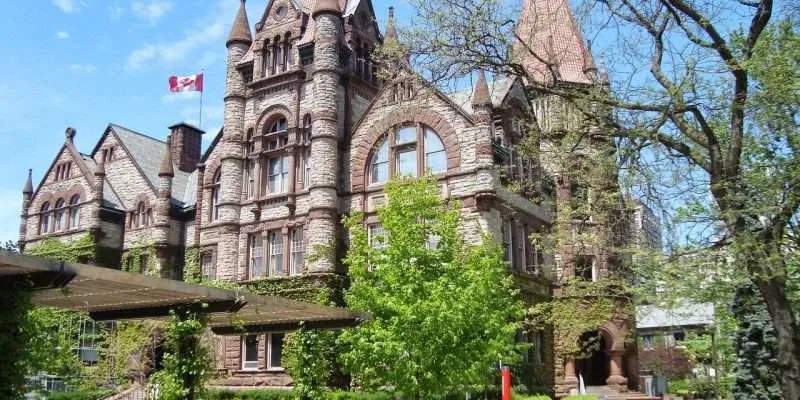 Engineering Studies in Canada