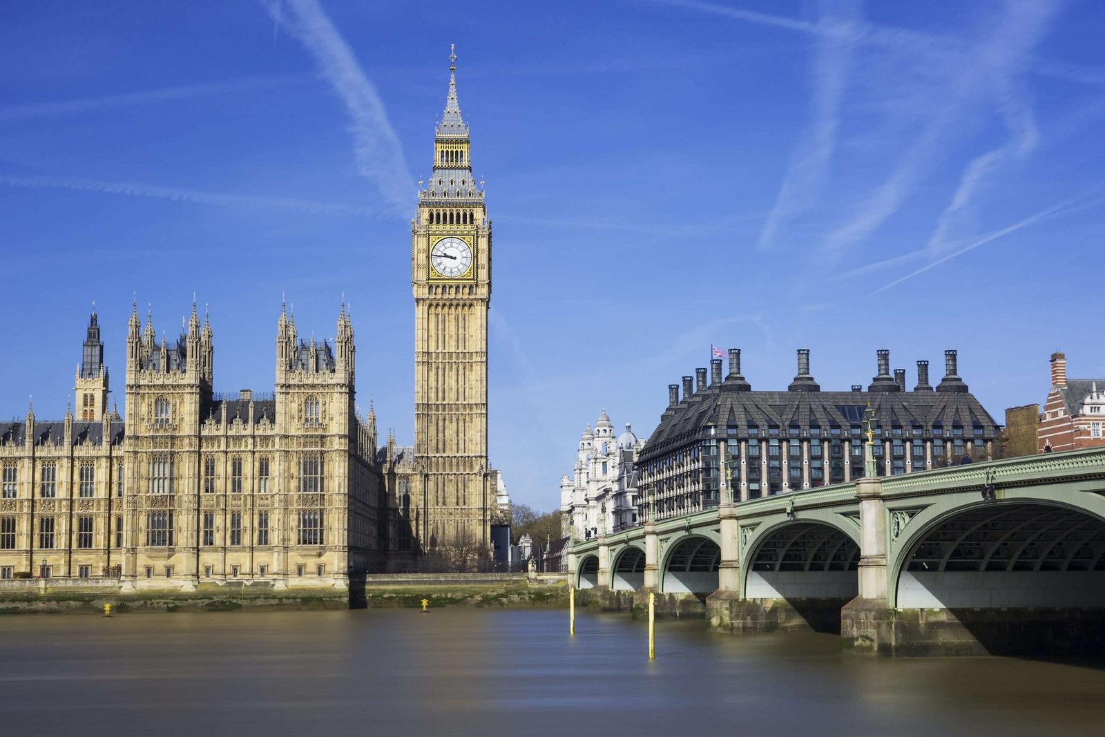 Study Artificial Intelligence in the UK: Top Universities, Costs, Eligibility & Career Prospects in 2025