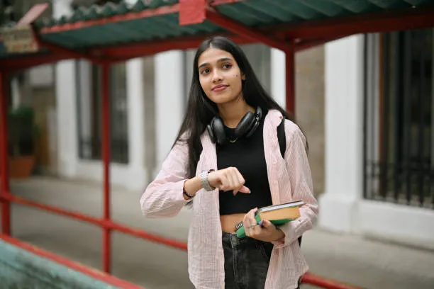 UK vs Canada for Indian Students: Decision Factors